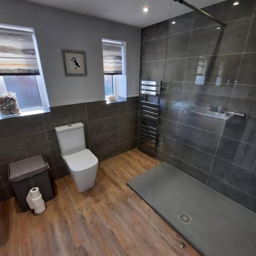 Peter Robinson Installations - Bathroom installation, fitted shower room design