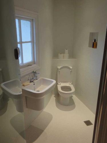 Bathroom4-800H